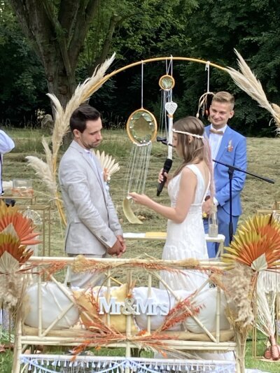 Einfach Besser Feiern – DJ für Hochzeit, Geburtstag & Events im Ruhrgebiet