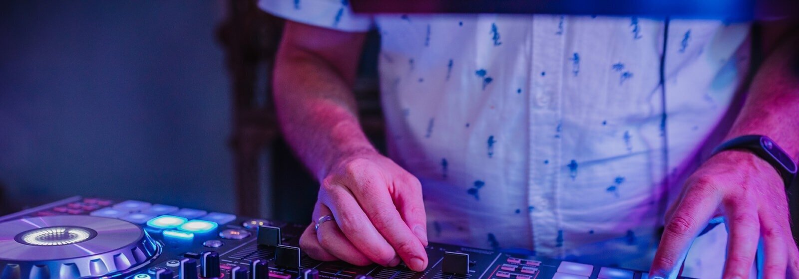 Einfach Besser Feiern – DJ für Hochzeit, Geburtstag & Events im Ruhrgebiet Pioneer DJ Hartmut Besser Kokerei Hansa Dortmund